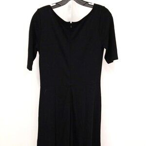 NWT ANN TAYLOR Black LBD Classic Bodycon Short Sleeve Dress - 6